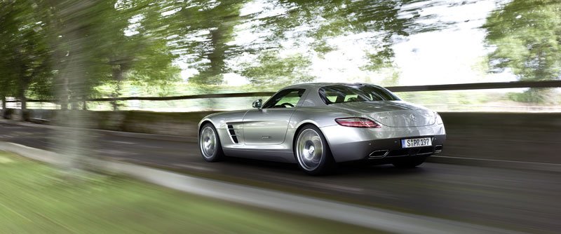 Mercedes-Benz SLS