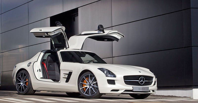 Mercedes-Benz SLS