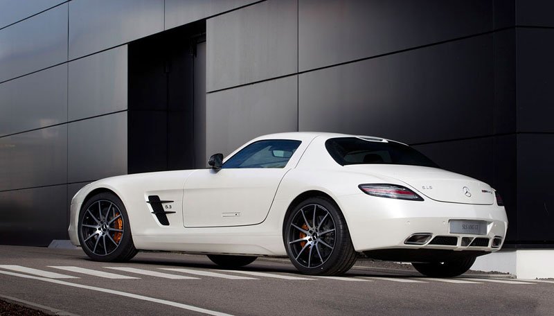 Mercedes-Benz SLS