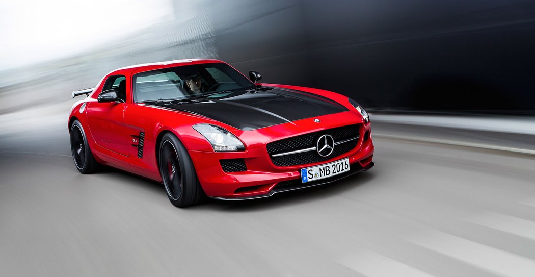 Mercedes-Benz SLS