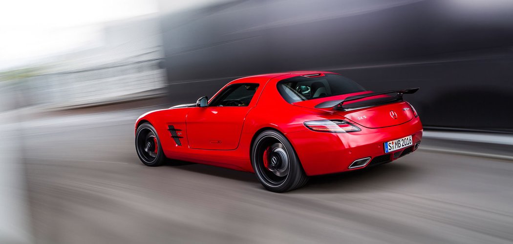 Mercedes-Benz SLS