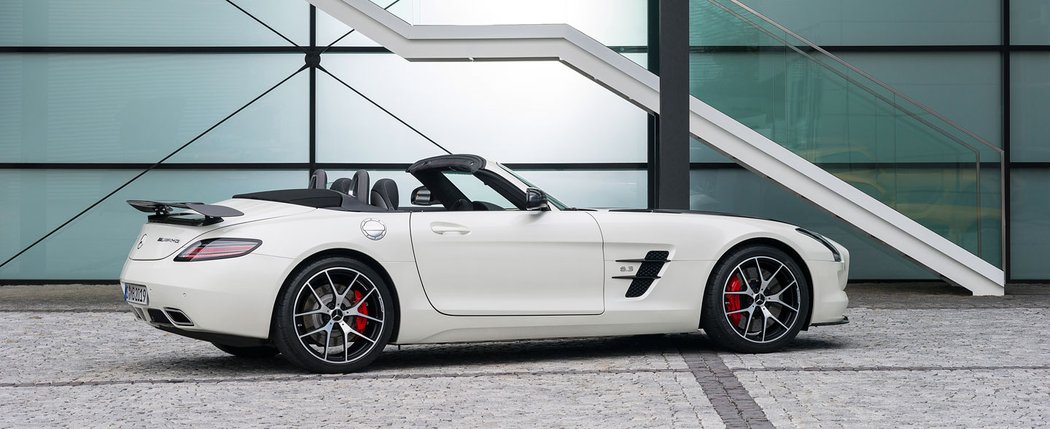 Mercedes-Benz SLS