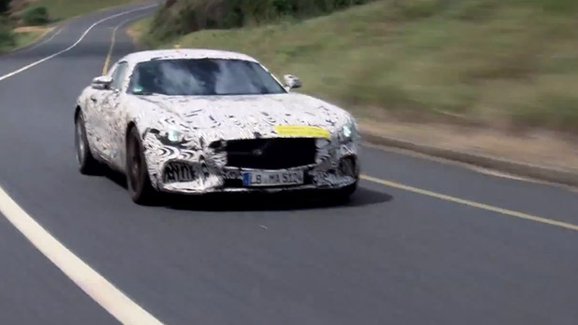 Mercedes-AMG GT S zvládne stovku pod 4 sekundy