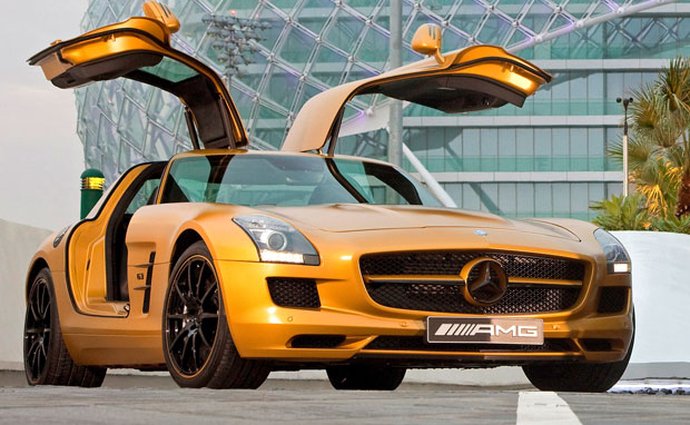 Mercedes-Benz SLS AMG dostane nástupce bez výklopných dveří