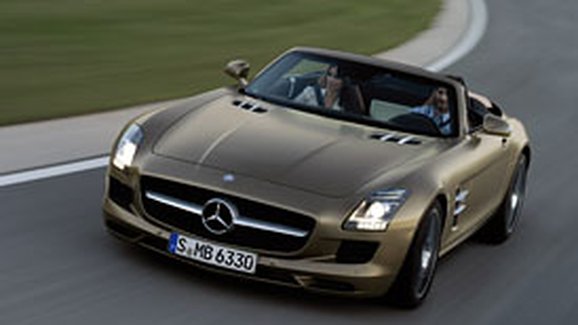 Mercedes-Benz SLS AMG Roadster: Nové foto, česká cena