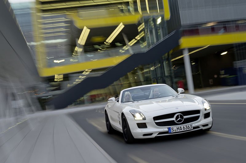 Mercedes-Benz SLS