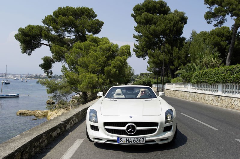 Mercedes-Benz SLS