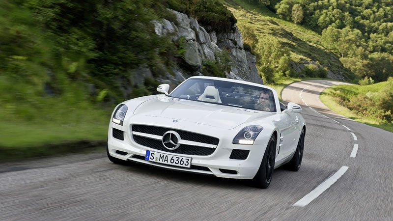 Mercedes-Benz SLS