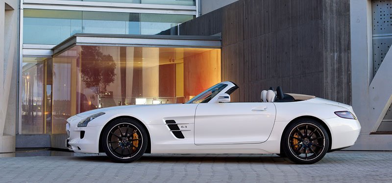 Mercedes-Benz SLS