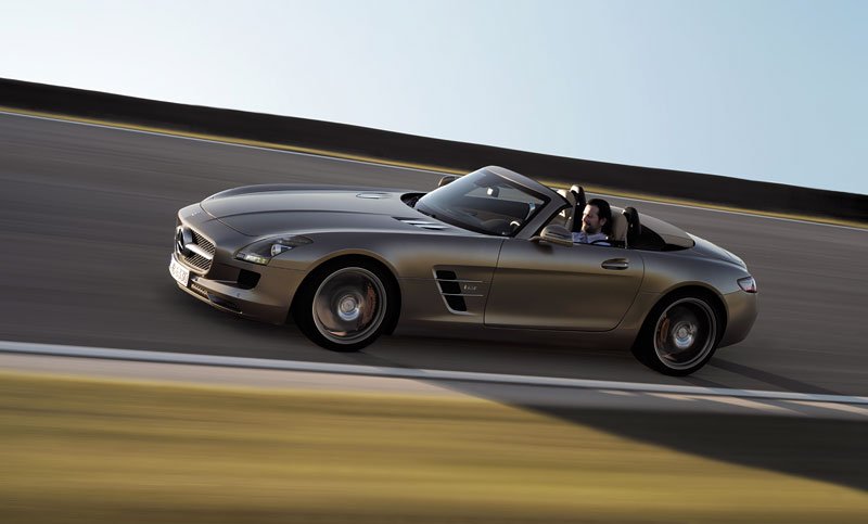 Mercedes-Benz SLS