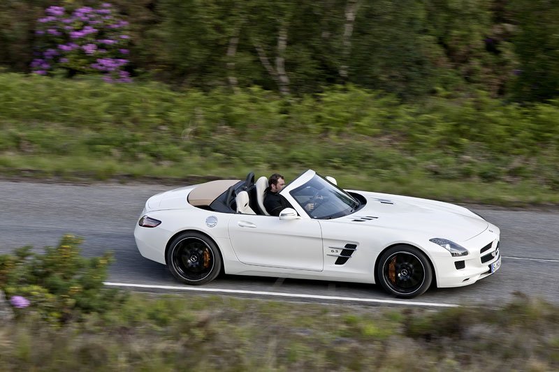 Mercedes-Benz SLS