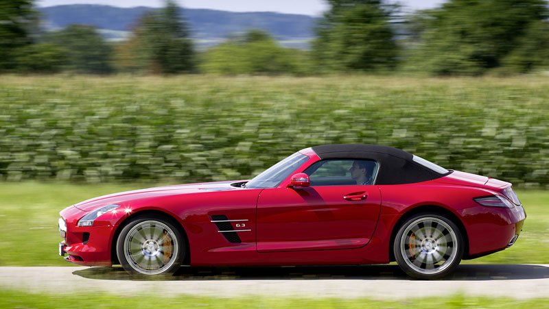 Mercedes-Benz SLS