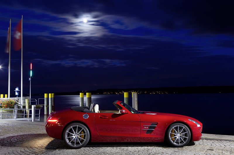 Mercedes-Benz SLS