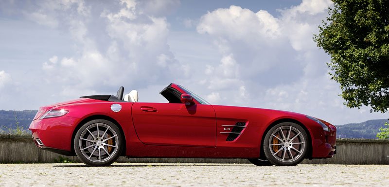 Mercedes-Benz SLS