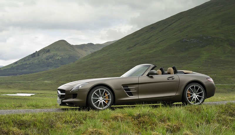 Mercedes-Benz SLS