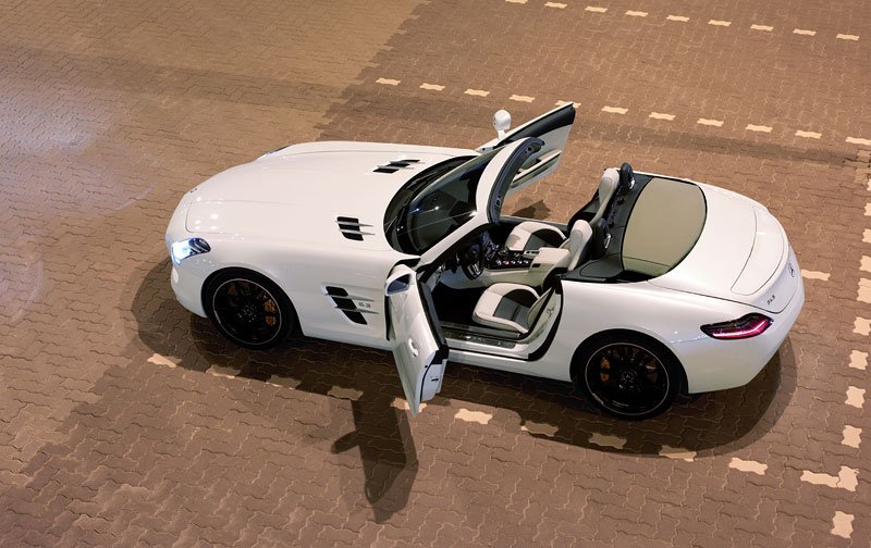 Mercedes-Benz SLS