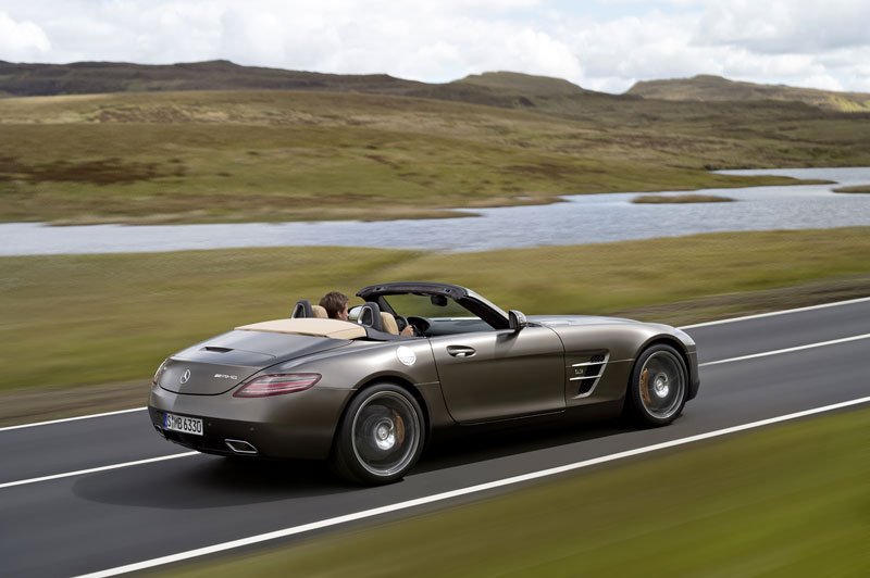 Mercedes-Benz SLS