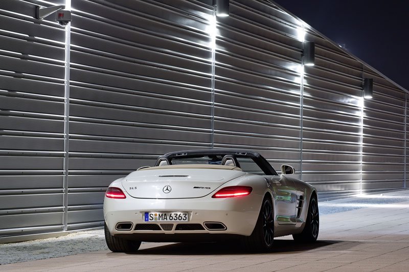 Mercedes-Benz SLS