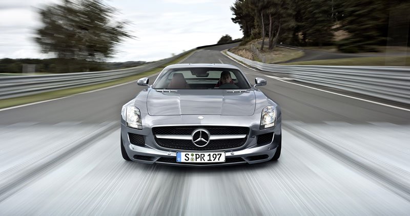 Mercedes-Benz SLS