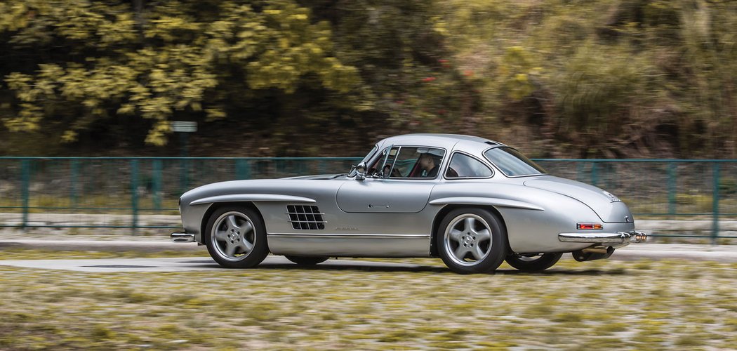 Mercedes-Benz 300 SL