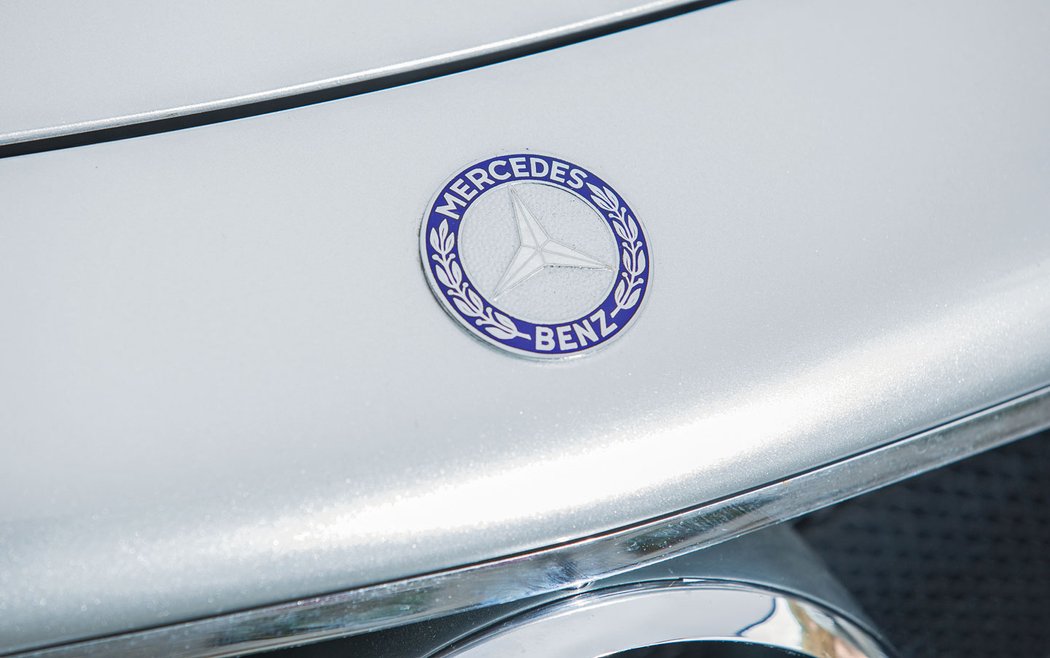 Mercedes-Benz 300 SL