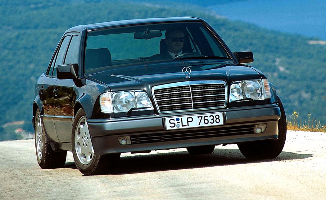 Mercedes-Benz 124