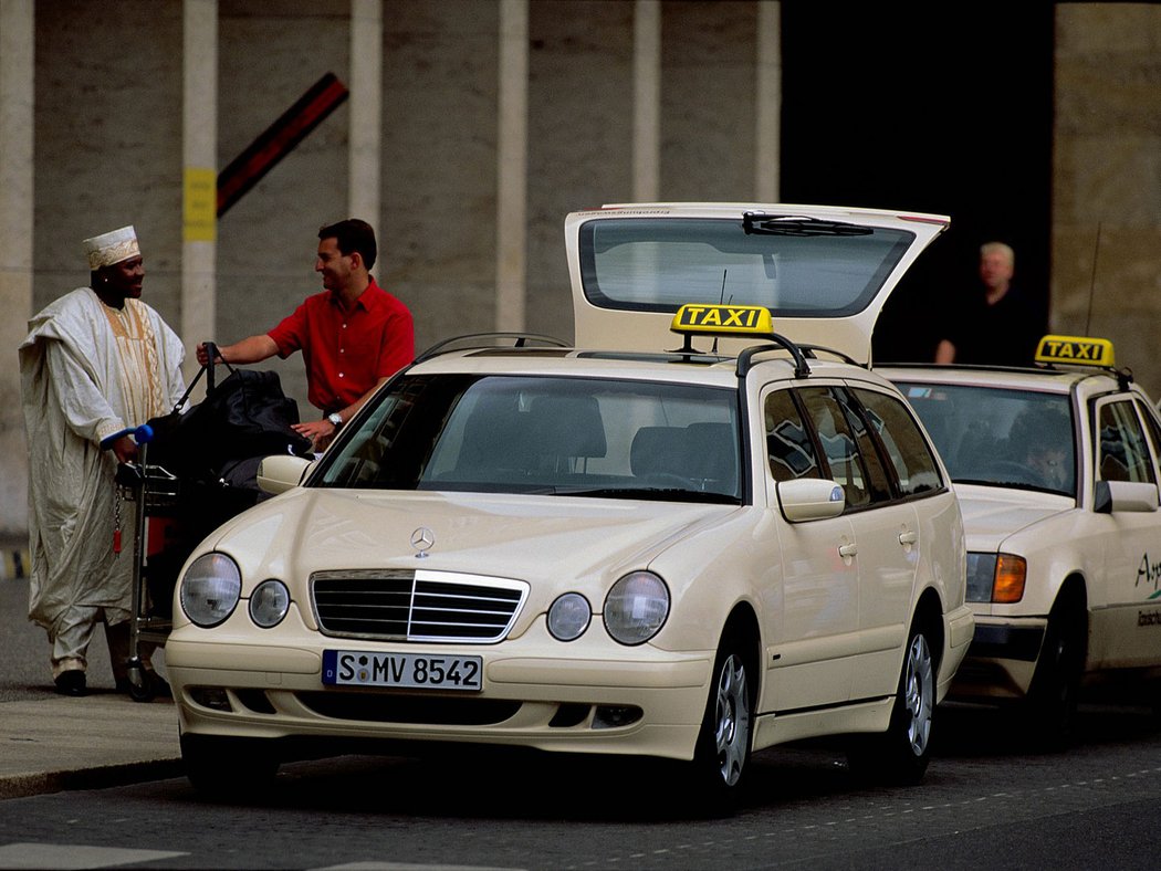 Mercedes-Benz E