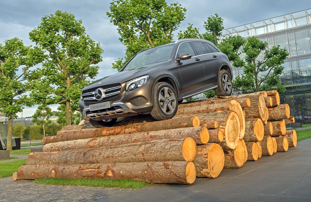 mercedesbenz premioveznacky vodikovaauta crossover