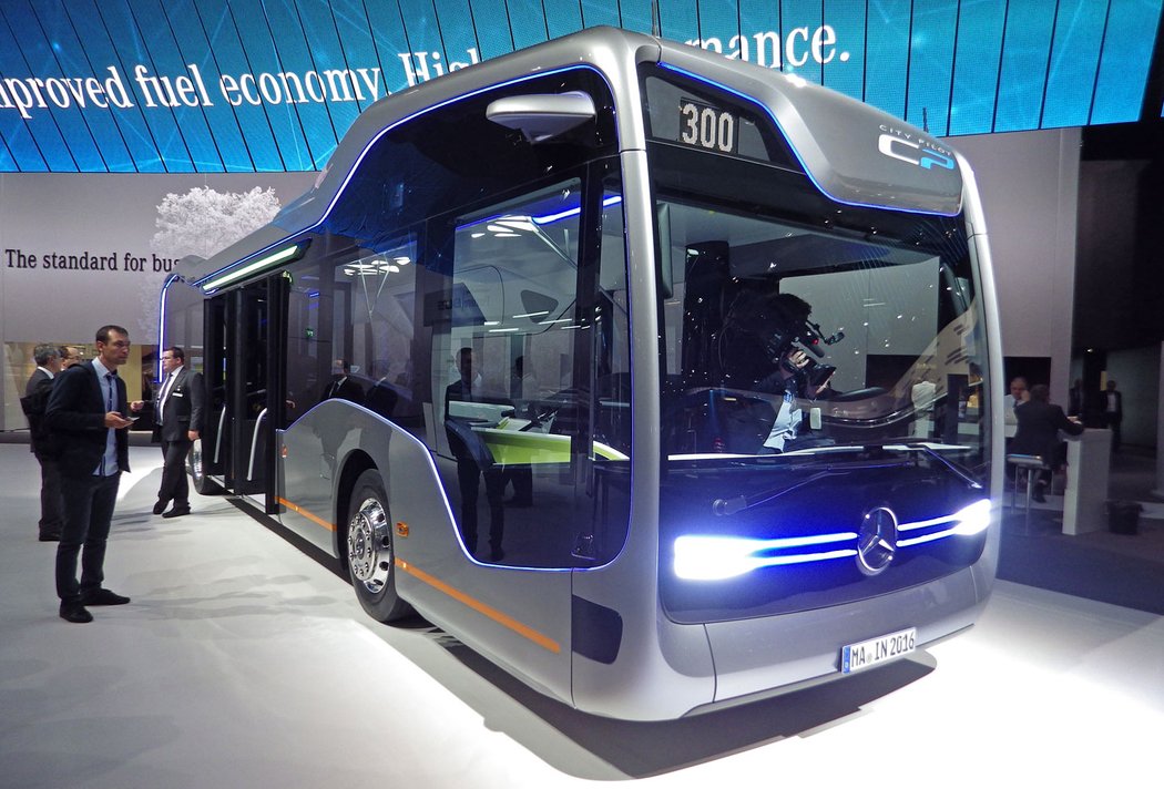 Mercedes-Benz Future Bus