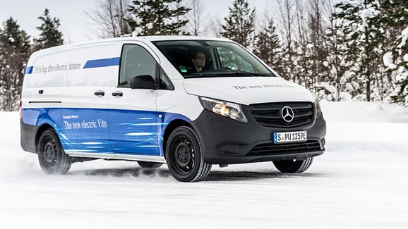 Mercedes-Benz Vans a testování elektrických dodávek na švédském sněhu a ledu
