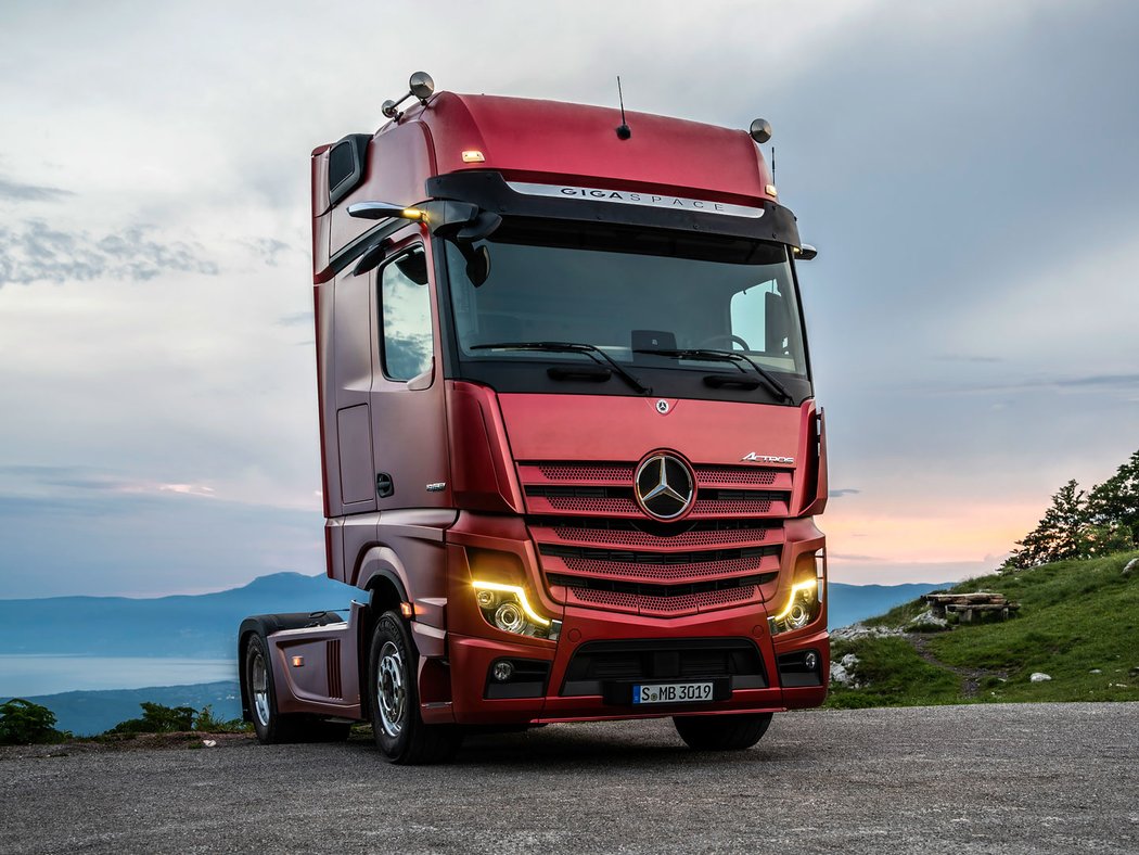 Mercedes-Benz New Actros