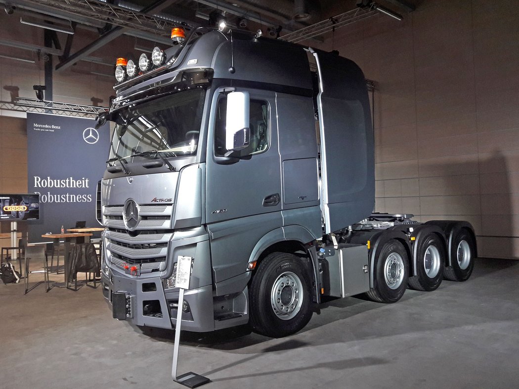 Mercedes-Benz Arocs