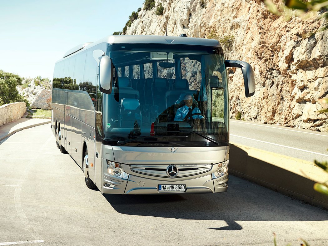 Mercedes-Benz Tourismo RHD