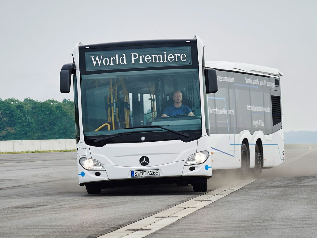 Elektronické řízení úhlu zalomení kloubového autobusu přináší více bezpečí cestujícím a ochranu vozidla před poškozením