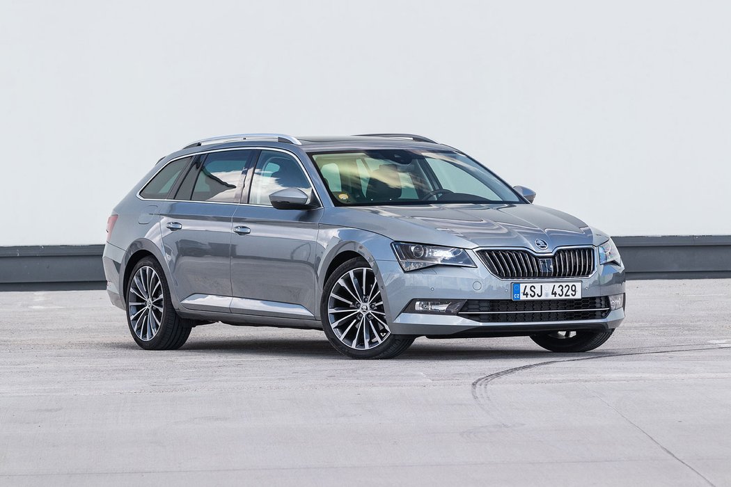 mercedesbenz skoda superb srovnavacitesty strednitrida vyssistredni