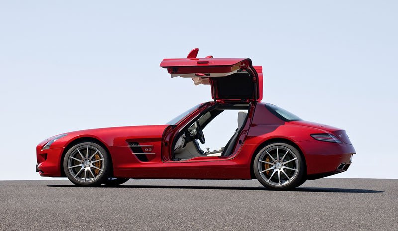 Mercedes-Benz SLS AMG