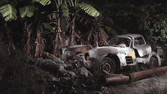 Fotograf našel na Kubě starý Mercedes Gullwing za miliony dolarů