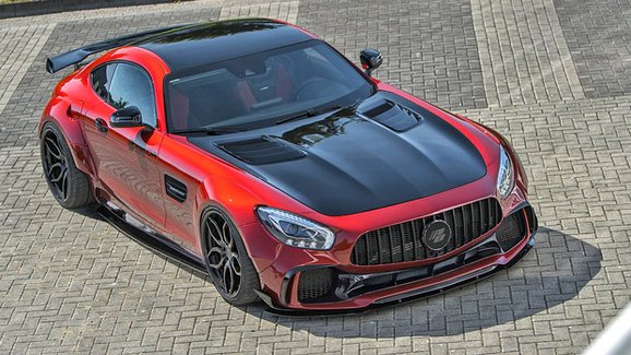 Přijde vám Mercedes-AMG GT málo? Superauto při návštěvě u Prior Design přibralo v bocích