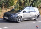  Spy Photos: Mercedes-Benz B - Míří do nižší střední?