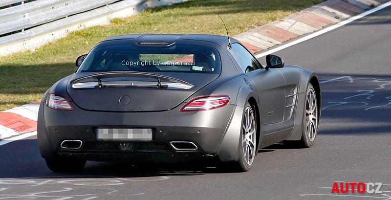 Mercedes-Benz SLS