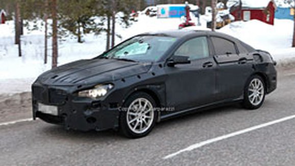 Spy Photos: Mercedes-Benz CLC, menší bratr CLS