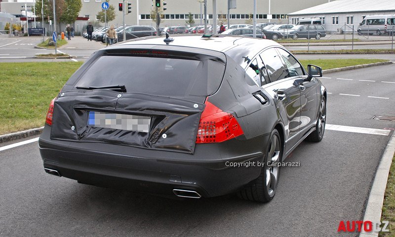 Mercedes-Benz CLS Shooting Brake - Spy Photos (10/2011)