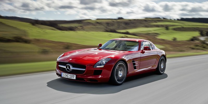 Mercedes-Benz SLS