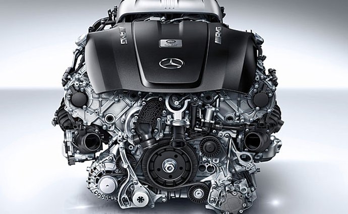 Mercedes chystá u V8 plošný downsizing