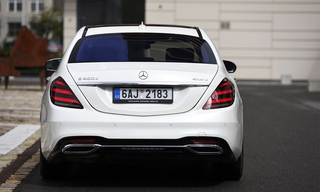 Mercedes-Benz S