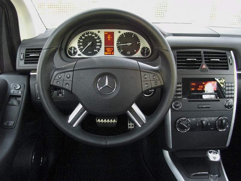 Mercedes-Benz B