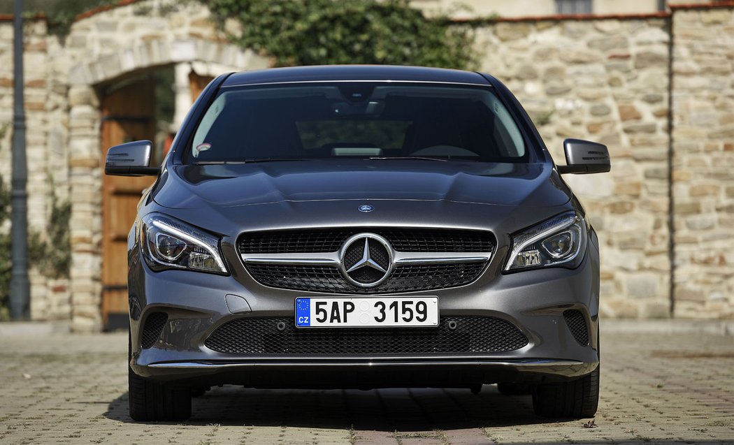 Mercedes-Benz CLA