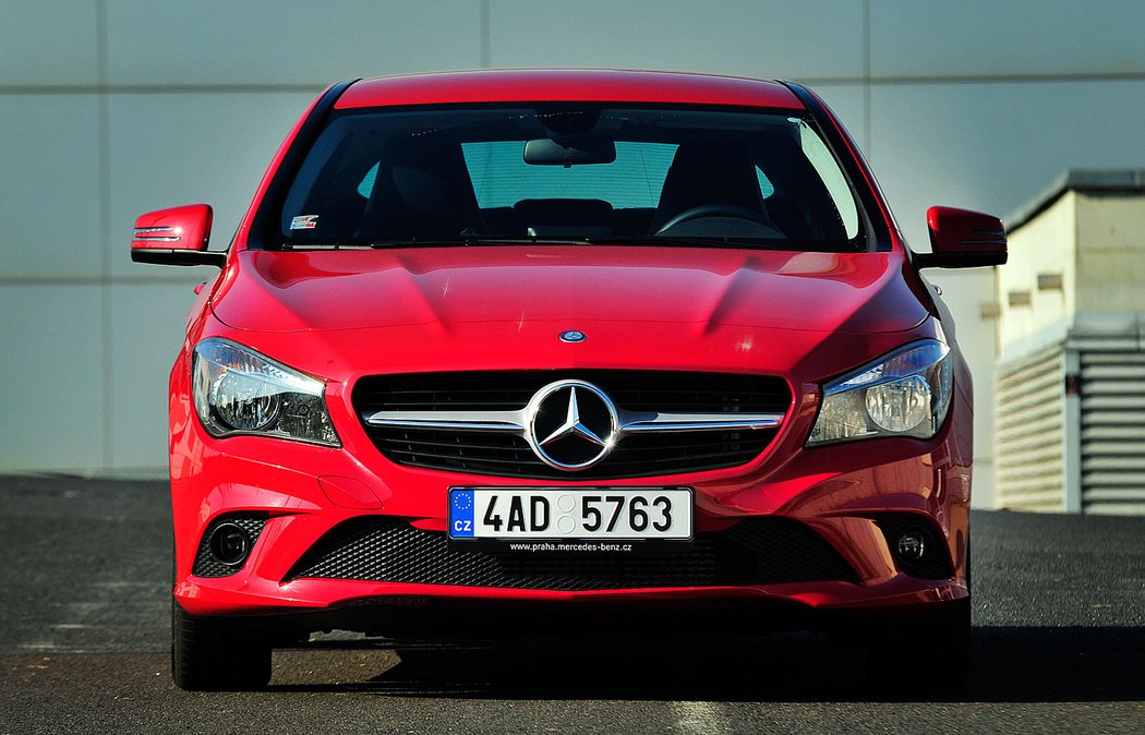 Mercedes-Benz CLA