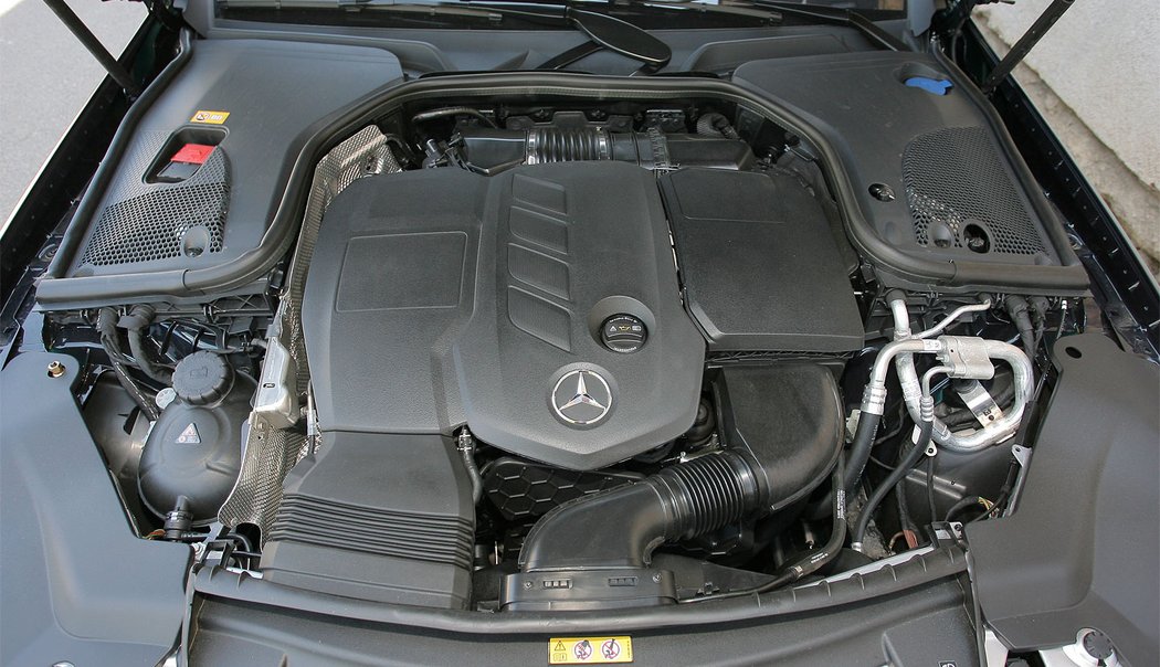 mercedesbenz testy vyssistredni