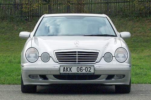 Mercedes-Benz E